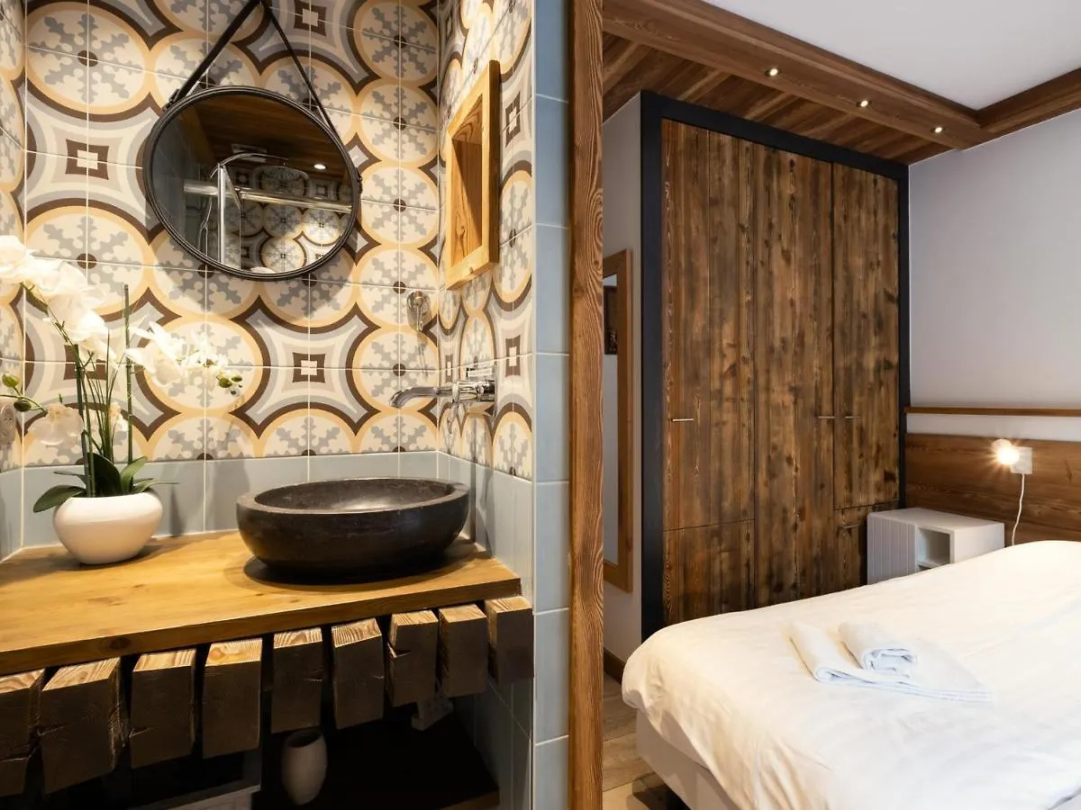 **Appartement Cosy Avec Garage, Au Coeur De La Clusaz, Proche Pistes Et Commerces** - Fr-1-304-190 アパート